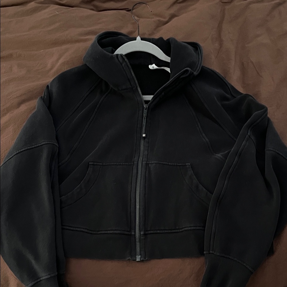 lululemon scuba full zip size M/L